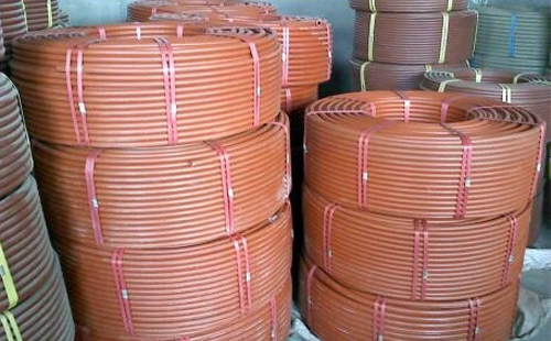 提升工程安全：聚乙烯(RPE)阻燃白银穿线管在现代建筑中的应用